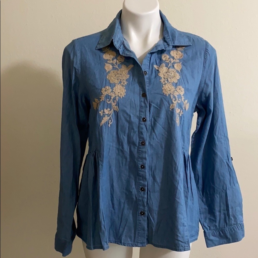 KNOX ROSE denim embroidered blouse size small